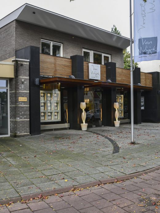 Van wijk makelaars winkelcentrum Soest-zuid